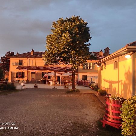 Cascina Angelina Villa Casteggio Екстериор снимка